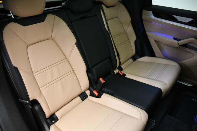Photo of 2024 White Porsche Cayenne