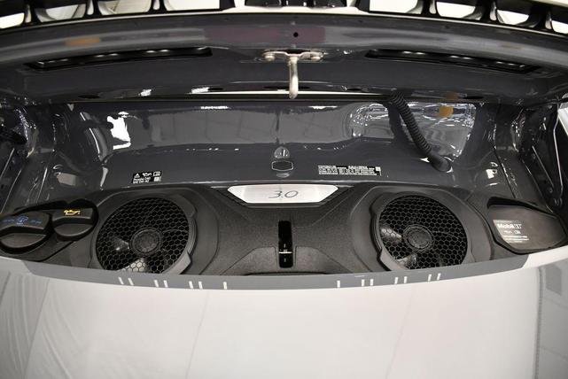 Photo of 2025 Slate Grey Neo Porsche 911
