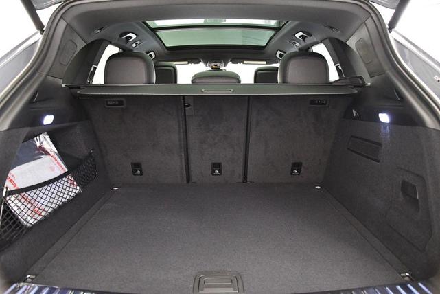 Photo of 2025 Arctic Grey Porsche Cayenne