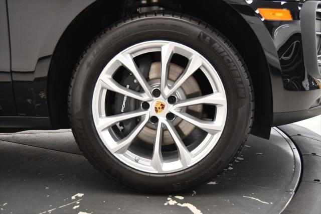 Photo of 2025 Black Porsche Macan