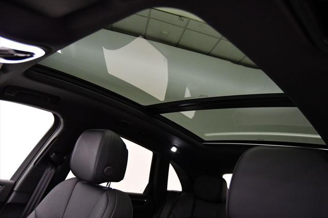 Photo of 2025 Black Porsche Macan