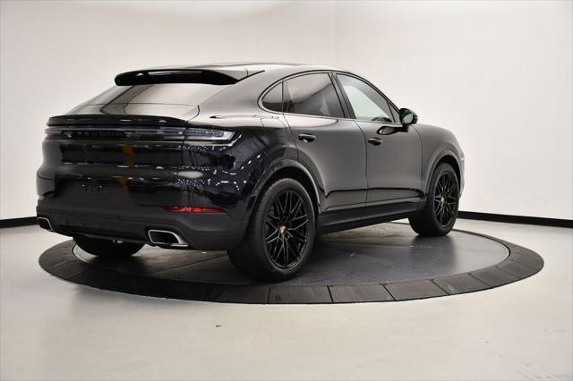 Photo of 2025 Chromite Black Metallic Porsche Cayenne