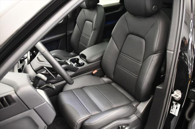 Photo of 2025 Chromite Black Metallic Porsche Cayenne