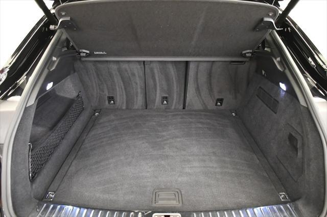 Photo of 2025 Chromite Black Metallic Porsche Cayenne