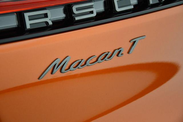 Photo of 2025 Papaya Metallic Porsche Macan