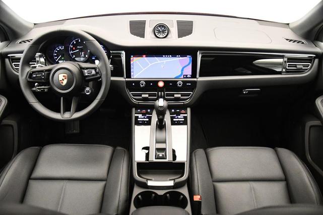 Photo of 2025 Papaya Metallic Porsche Macan
