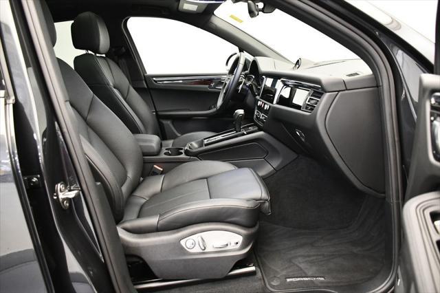 Photo of 2025 Volcano Grey Metallic Porsche Macan