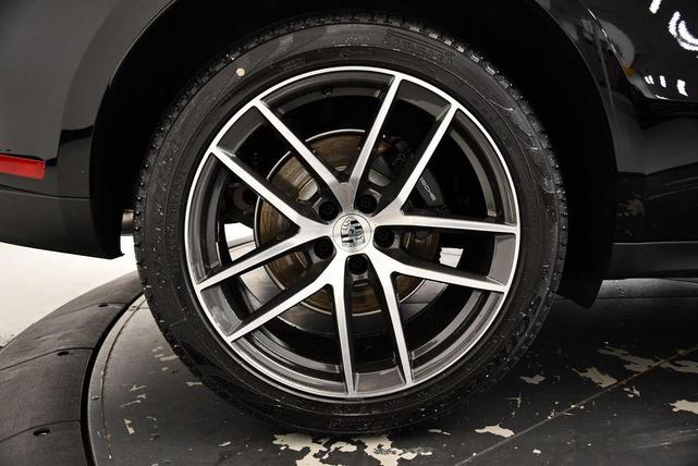 Photo of 2025 Black Porsche Macan