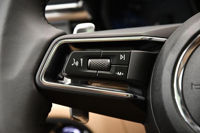 Photo of 2025 Black Porsche Macan