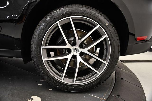 Photo of 2025 Black Porsche Macan
