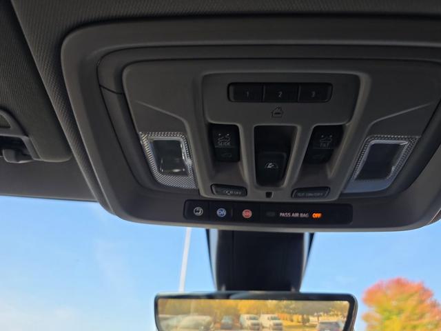 Photo of 2020 White Chevrolet Silverado 3500