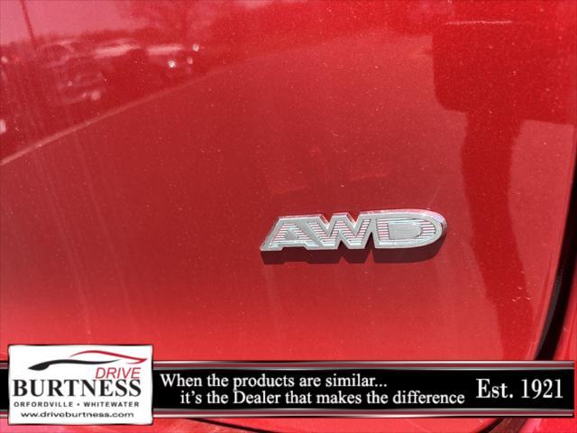 Photo of 2025 Red Hot Pearlcoat Chrysler Pacifica