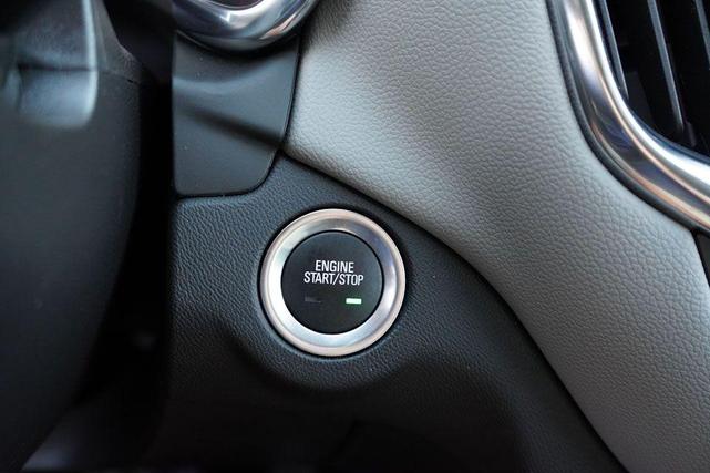 Photo of 2024 Summit White Chevrolet Equinox