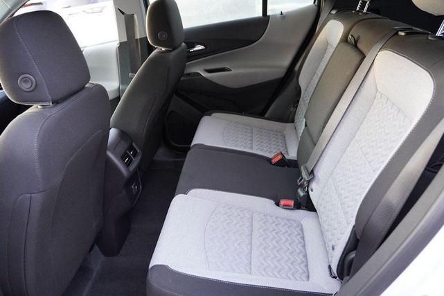 Photo of 2024 Summit White Chevrolet Equinox