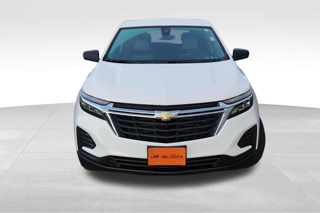 Photo of 2024 Summit White Chevrolet Equinox