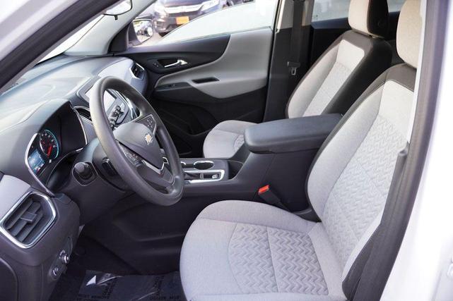Photo of 2024 Summit White Chevrolet Equinox