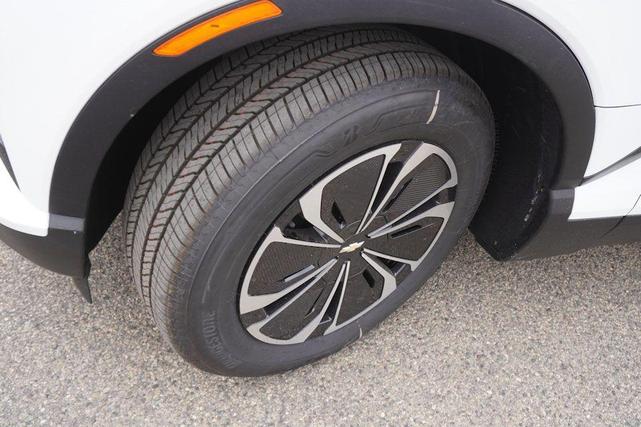 Photo of 2025 Summit White Chevrolet Blazer EV