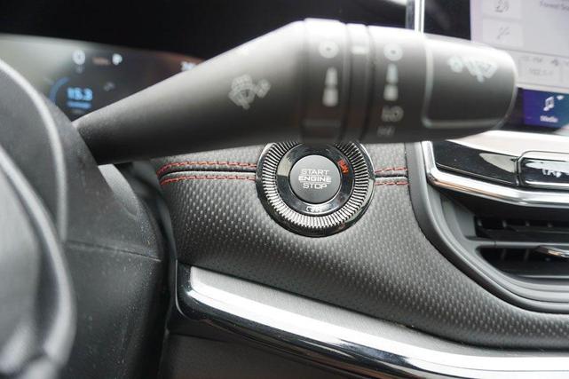 Photo of 2022 Diamond Black Jeep Compass