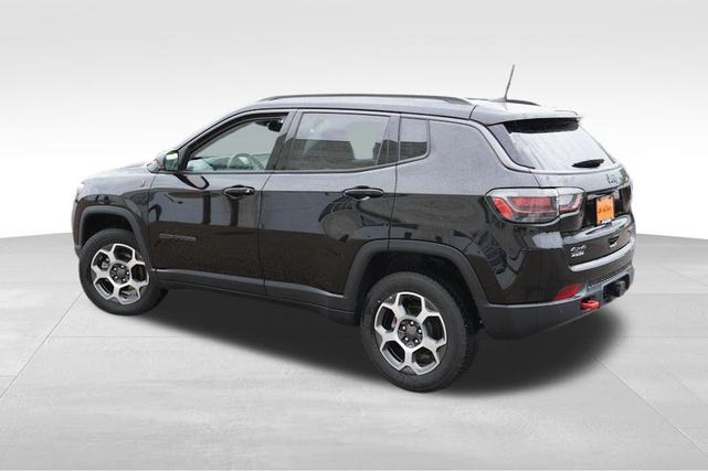 Photo of 2022 Diamond Black Jeep Compass