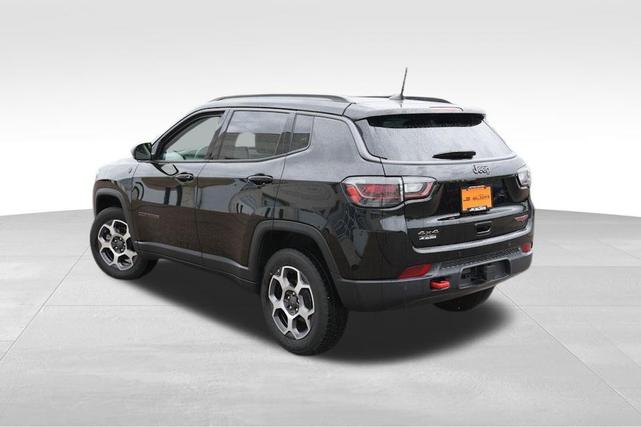 Photo of 2022 Diamond Black Jeep Compass
