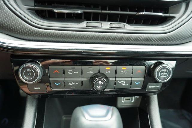 Photo of 2022 Diamond Black Jeep Compass