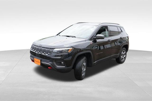 Photo of 2022 Diamond Black Jeep Compass