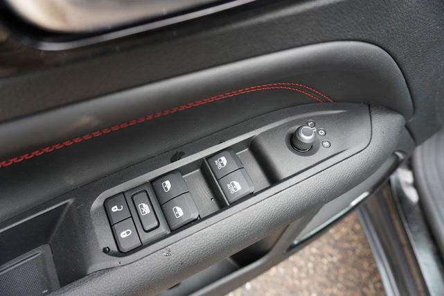 Photo of 2022 Diamond Black Jeep Compass