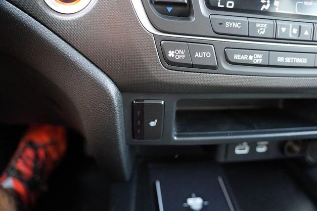 Photo of 2024 Crystal Black Pearl Honda Passport