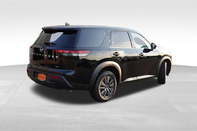 Photo of 2024 Super Black Nissan Pathfinder