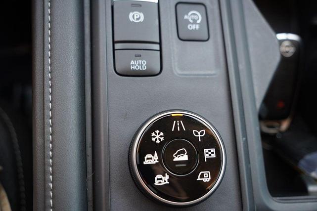 Photo of 2024 Super Black Nissan Pathfinder