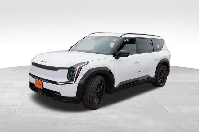 Photo of 2026 Glacial White Pearl Kia EV9
