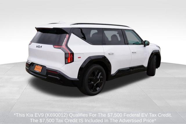 Photo of 2026 Glacial White Pearl Kia EV9