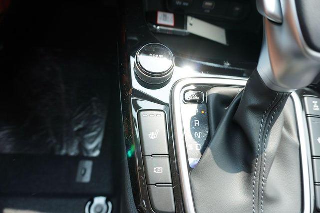 Photo of 2025 Gravity Gray Kia Seltos