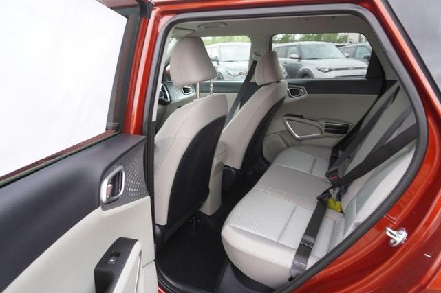Photo of 2025 Mars Orange Kia Soul