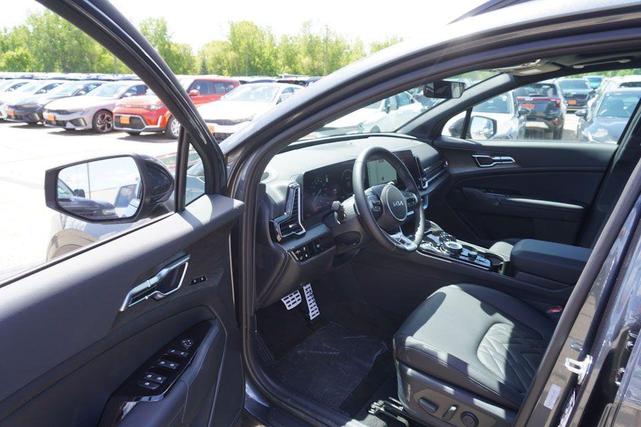 Photo of 2025 Gravity Gray Kia Sportage Plug-In Hybrid