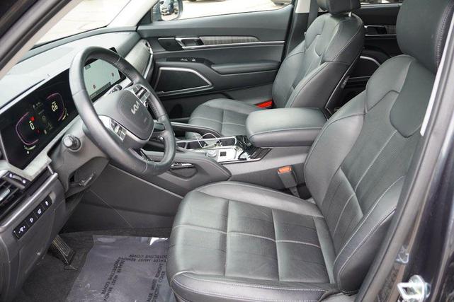 Photo of 2024 Gravity Gray Kia Telluride