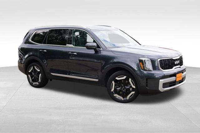 Photo of 2024 Gravity Gray Kia Telluride