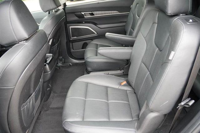 Photo of 2024 Gravity Gray Kia Telluride