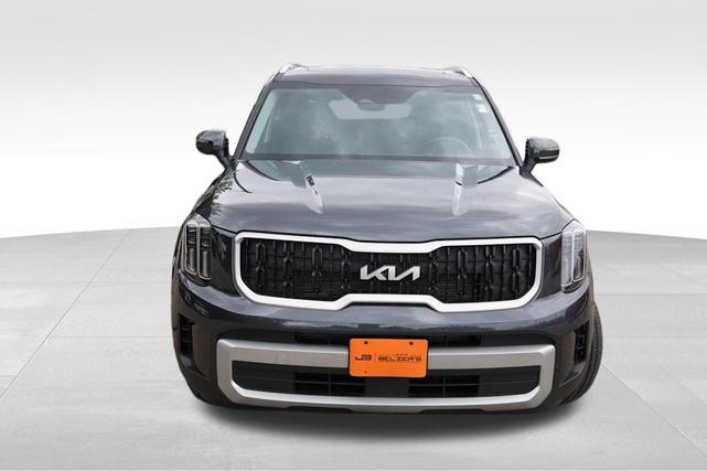 Photo of 2024 Gravity Gray Kia Telluride