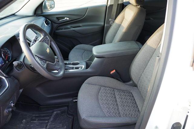 Photo of 2022 Summit White Chevrolet Equinox