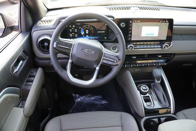 Photo of 2025 Black Chevrolet Colorado
