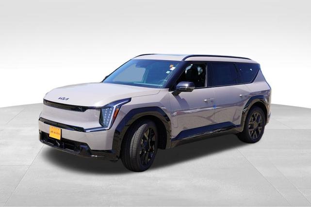 Photo of 2026 Brown Kia EV9