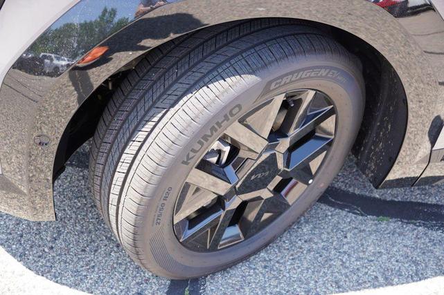 Photo of 2026 Brown Kia EV9