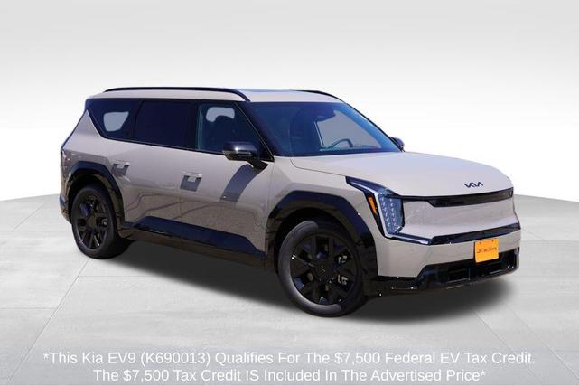 Photo of 2026 Brown Kia EV9