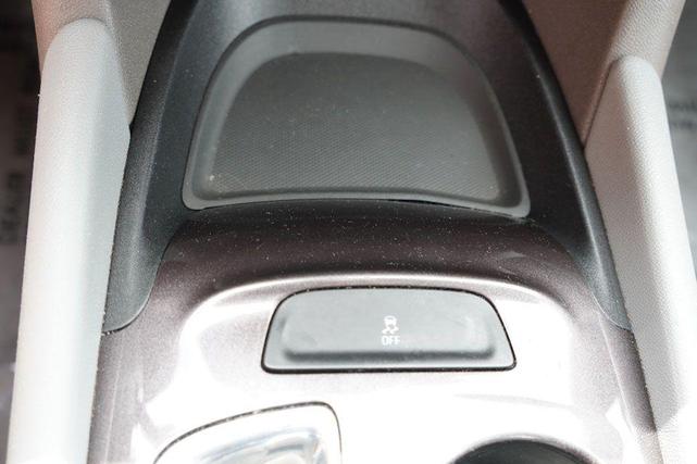 Photo of 2020 Summit White Chevrolet Malibu
