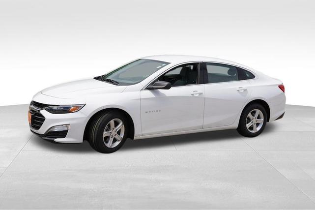 Photo of 2020 Summit White Chevrolet Malibu