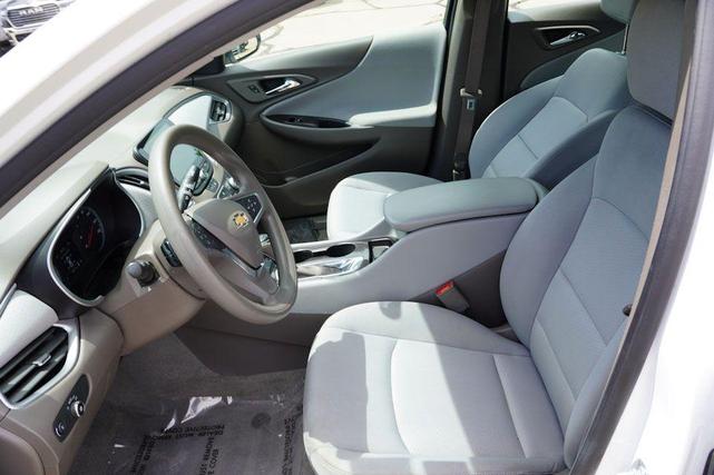 Photo of 2020 Summit White Chevrolet Malibu