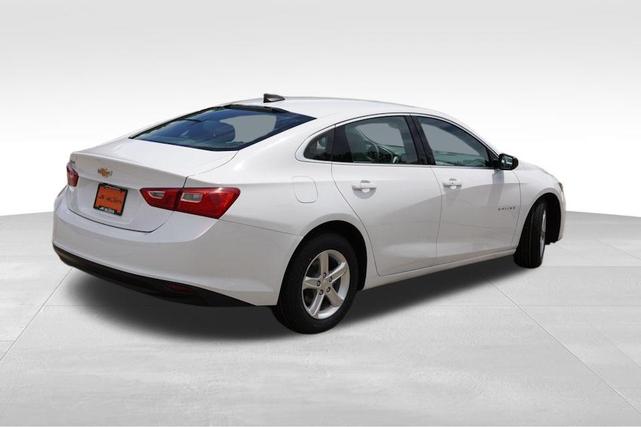 Photo of 2020 Summit White Chevrolet Malibu