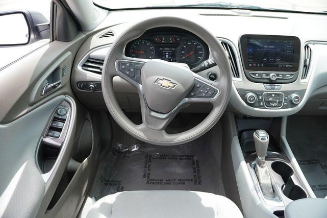 Photo of 2020 Summit White Chevrolet Malibu