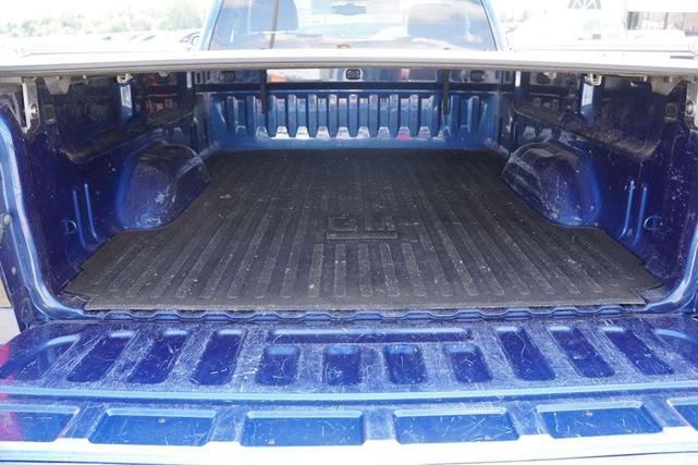Photo of 2017 Deep Ocean Blue Metallic Chevrolet Silverado 1500